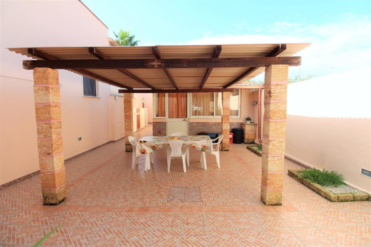 Villetta Climatizzata Mar Torre San Giovanni Ugento Exterior photo